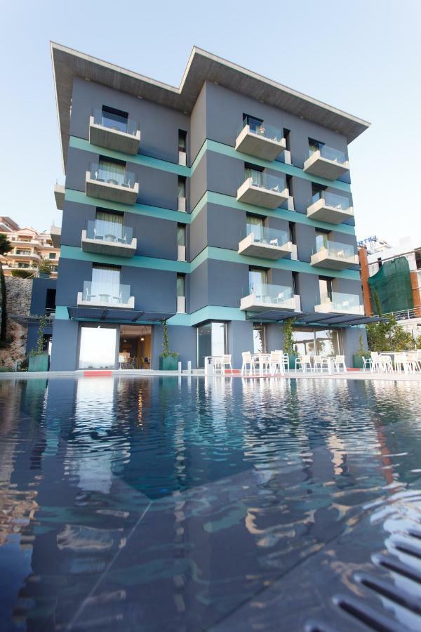 Buze Boutique Hotel Sarandë Exterior foto